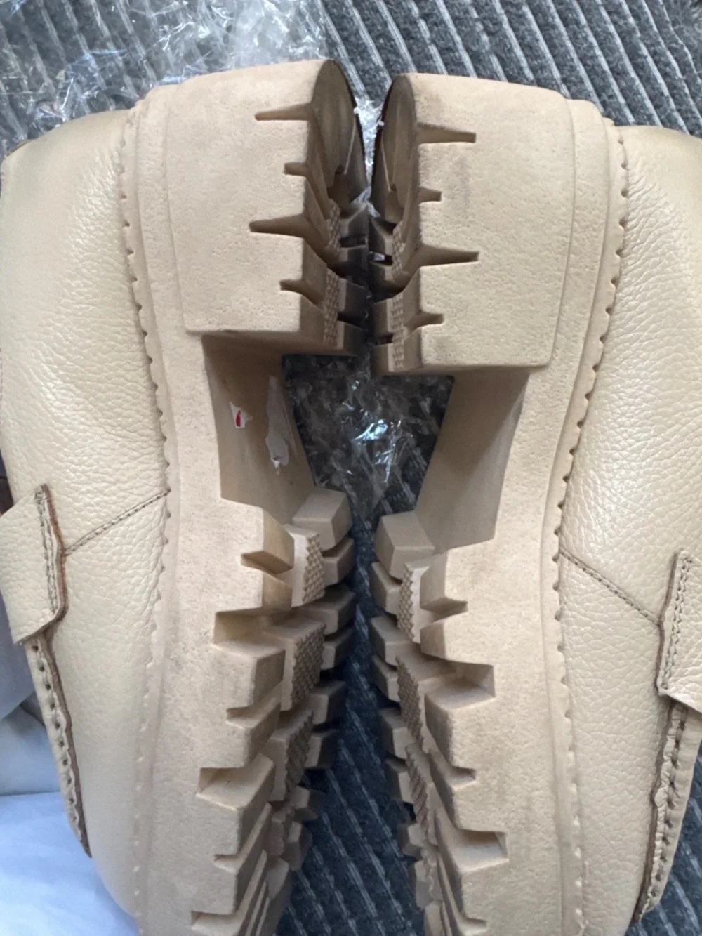Like new beige leather penny loafers